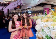 “ฟรีน–เบ็คกี้” สาดความสุข centralwOrld Songkran